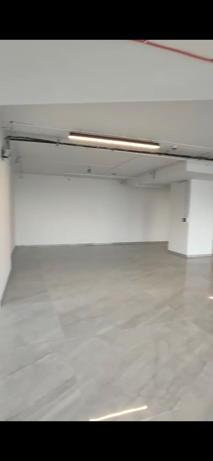 Room, lotus-belleza Commercial Office Space 1650 Sq.Ft. In Azad Nagar Mumbai 9115099