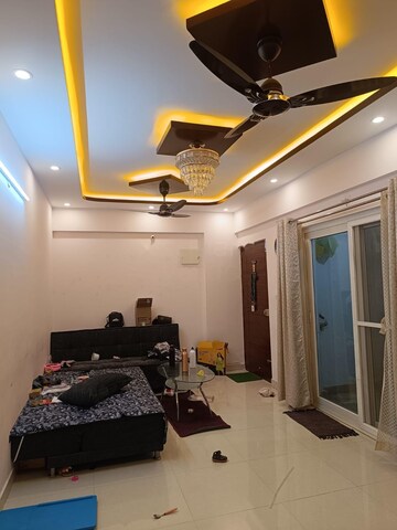 Room in 2 BHK Apartment at Mythri Sapphire, Off Sarjapur Road – for Rent