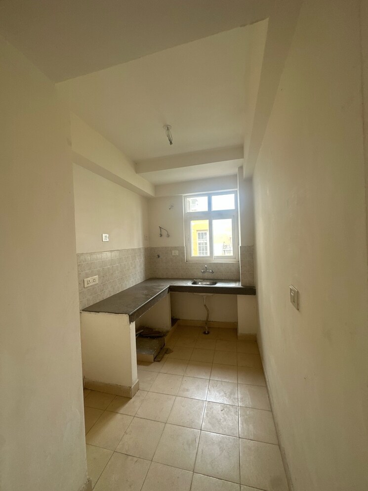 Kitchen, klj-platinum-heights 2 Bedroom 566 Sq.Ft. Apartment In Sector 77 Faridabad 9101158