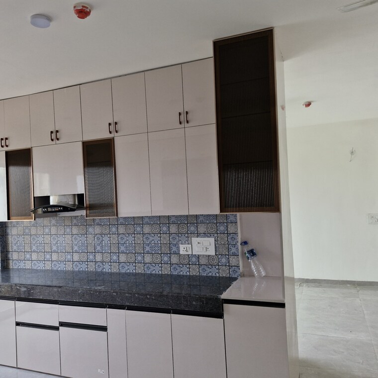 Kitchen, tulip-yellow 3 Bedroom 1704 Sq.Ft. Apartment In Sector 69 Gurgaon 9115178