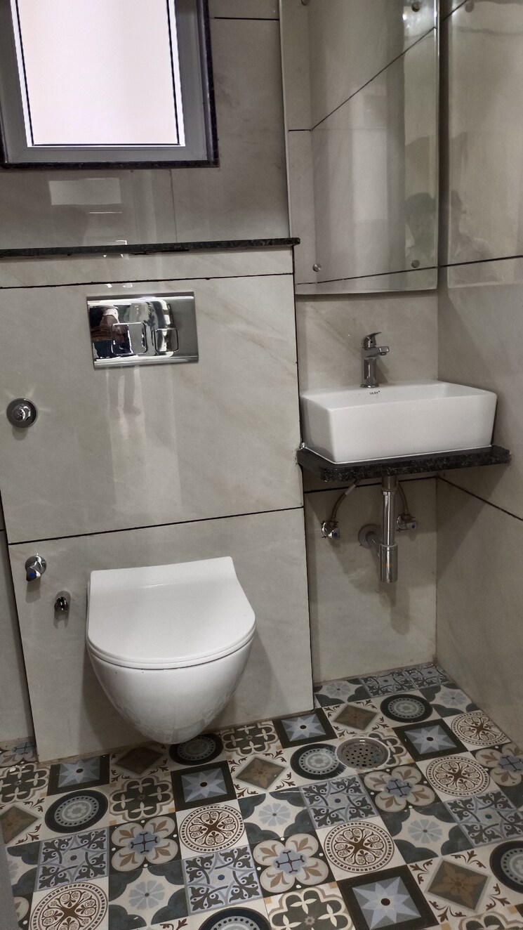 Bathroom, old rajinder nagar Pg For Girls In Old Rajinder Nagar 9115185