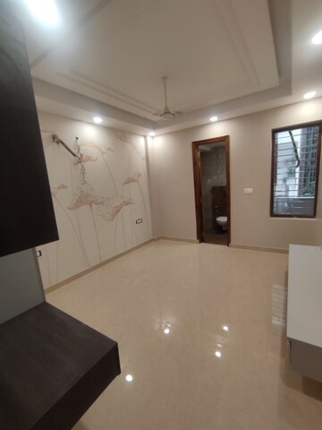 Kitchen in 4 BHK Builder Floor at TDI The Grand Retreat, Sector 88 – for Sale