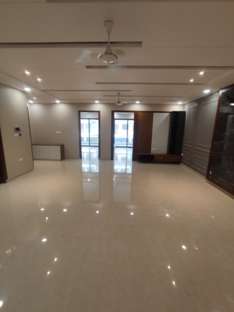 Living Room, tdi-the-grand-retreat 4 Bedroom 2100 Sq.Ft. Builder Floor In Sector 88 Faridabad 9115263