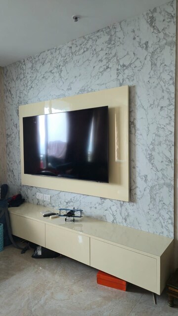 Room in 3 BHK Apartment at Hiranandani Estate Nova, Thane West – for Sale