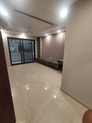 Room in 4 BHK Builder Floor at TDI The Grand Retreat, Sector 88 – for Sale