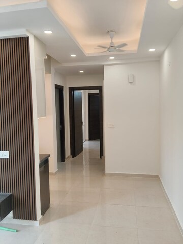 Room in 2 BHK Apartment at Signature The Millennia 2, Sector 37d – for Rent
