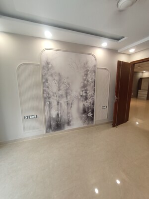 Room in 4 BHK Builder Floor at TDI The Grand Retreat, Sector 88 – for Sale