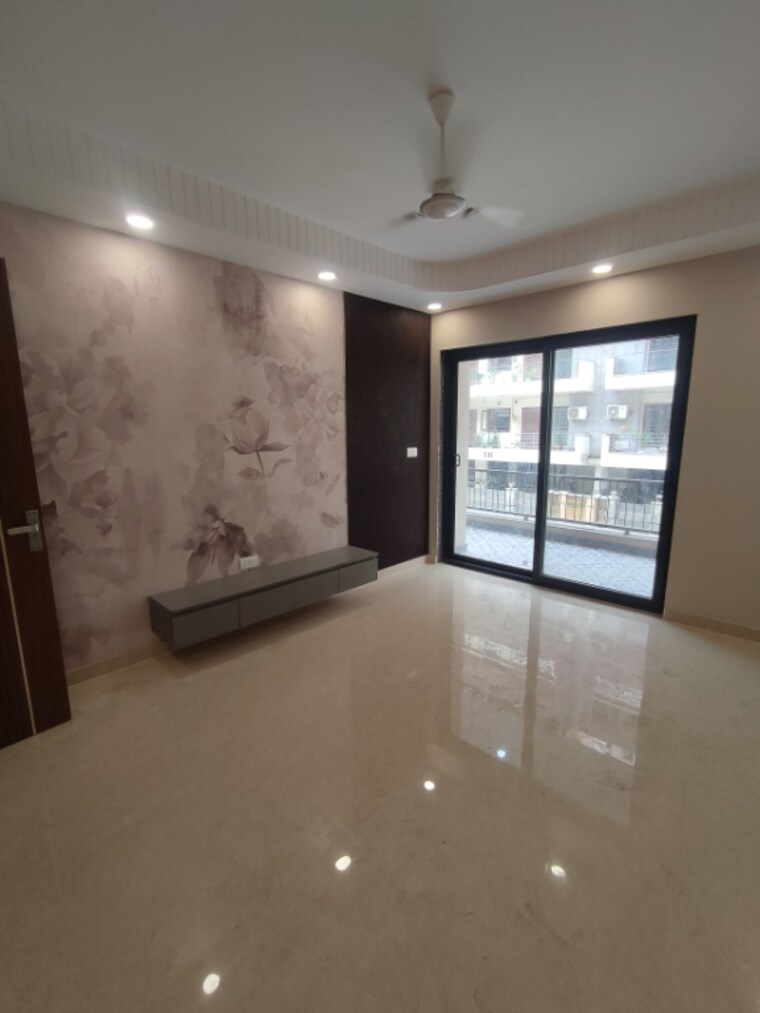 Room, tdi-the-grand-retreat 4 Bedroom 2100 Sq.Ft. Builder Floor In Sector 88 Faridabad 9115263