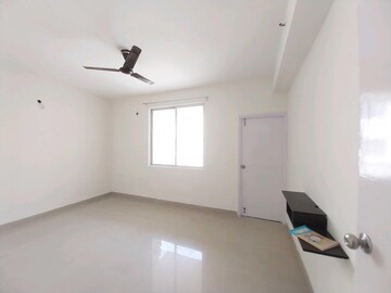 Room in 4 BHK Apartment at Sare Home, Sector 92 – for Sale