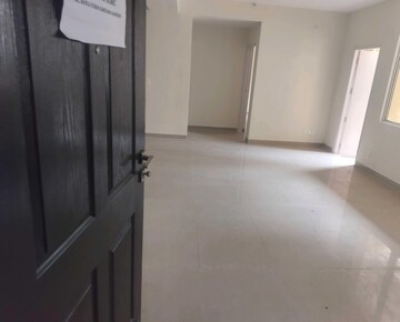 Room in 4 BHK Apartment at Sare Home, Sector 92 – for Sale