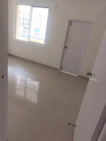 Room in 4 BHK Apartment at Sare Home, Sector 92 – for Sale