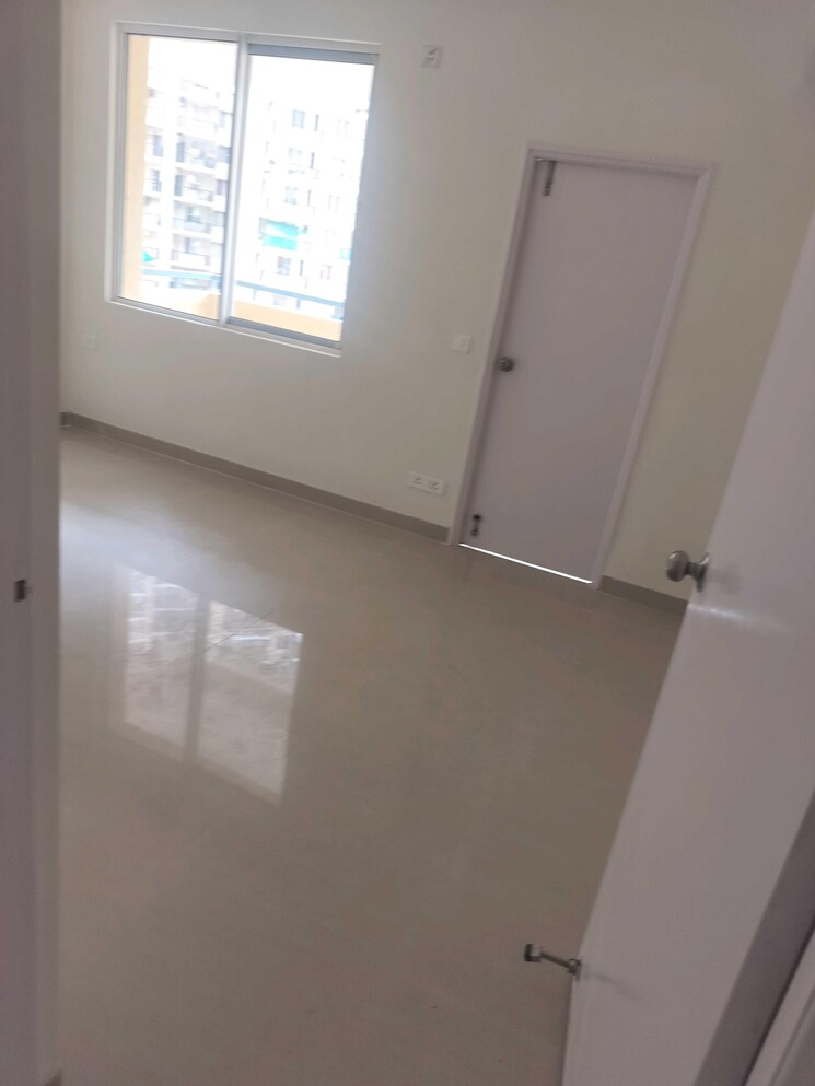 Room, sare-home 4 Bedroom 2100 Sq.Ft. Apartment In Sector 92 Gurgaon 9115200