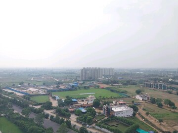 Plot Area in 4 BHK Apartment at Sare Home, Sector 92 – for Sale