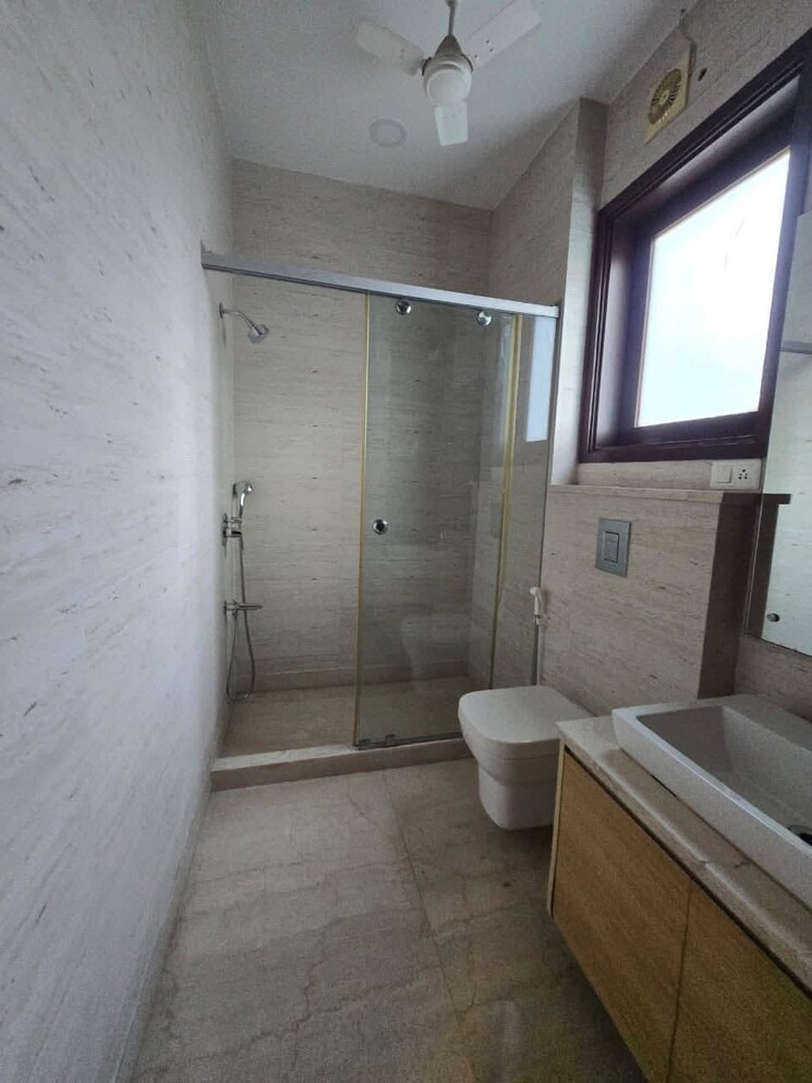 Bathroom, saket 4 Bedroom 2250 Sq.Ft. Builder Floor In Saket Delhi 9115215