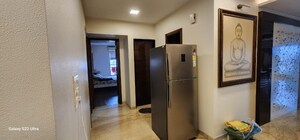 Room in 4 BHK Apartment at Neha Heena Elegance, Borivali West – for Sale
