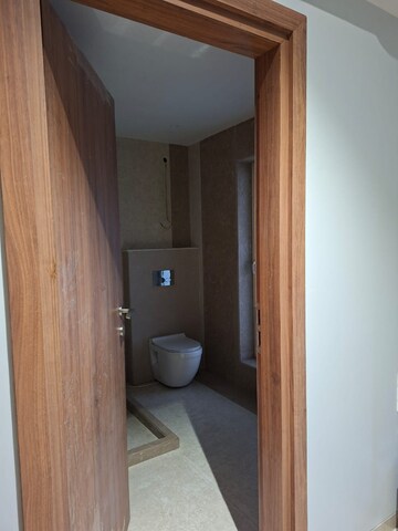 Bathroom in 4 BHK Apartment at Balaji CHS Chembur, Chembur – for Rent