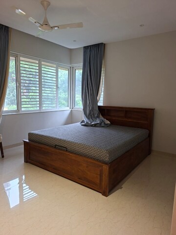 Bedroom in 4 BHK Apartment at Balaji CHS Chembur, Chembur – for Rent