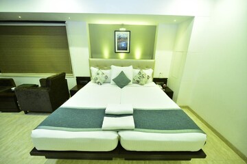 Bedroom in  Co-working Space at Andheri East – for Sale