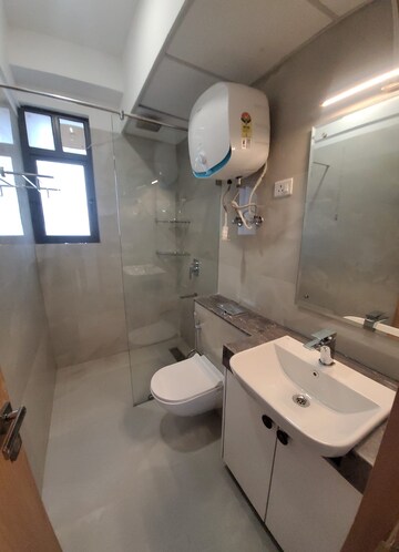 Bathroom in 3 BHK Apartment at M3M Heights, Sector 65 – for Rent