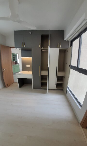 Building Lobby in 3 BHK Apartment at M3M Heights, Sector 65 – for Rent