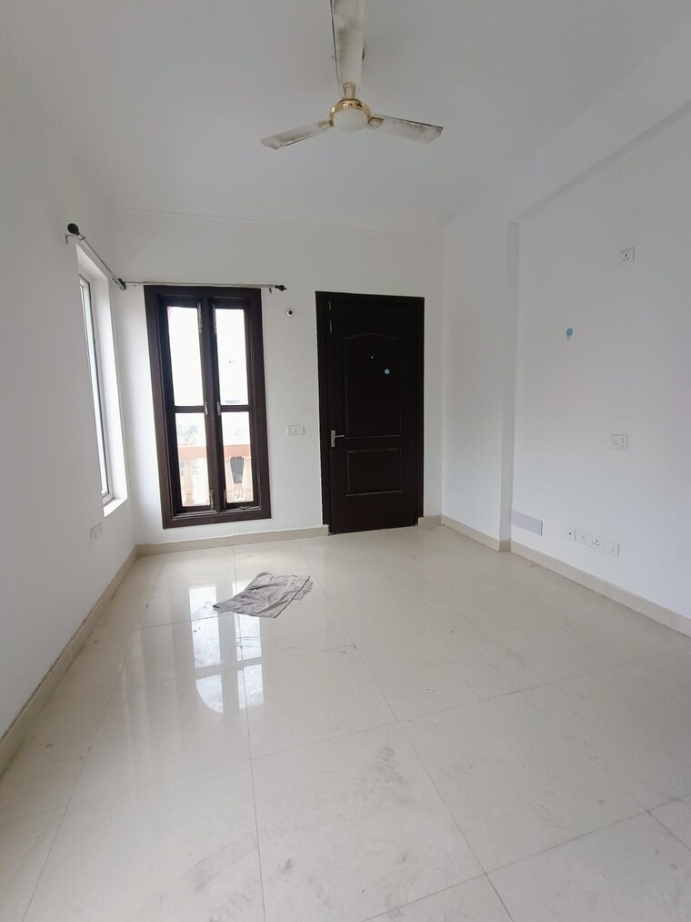 Room, amrapali-leisure-valley 3 Bedroom 1825 Sq.Ft. Villa In Tech Zone 4 Greater Noida Greater Noida 9115339