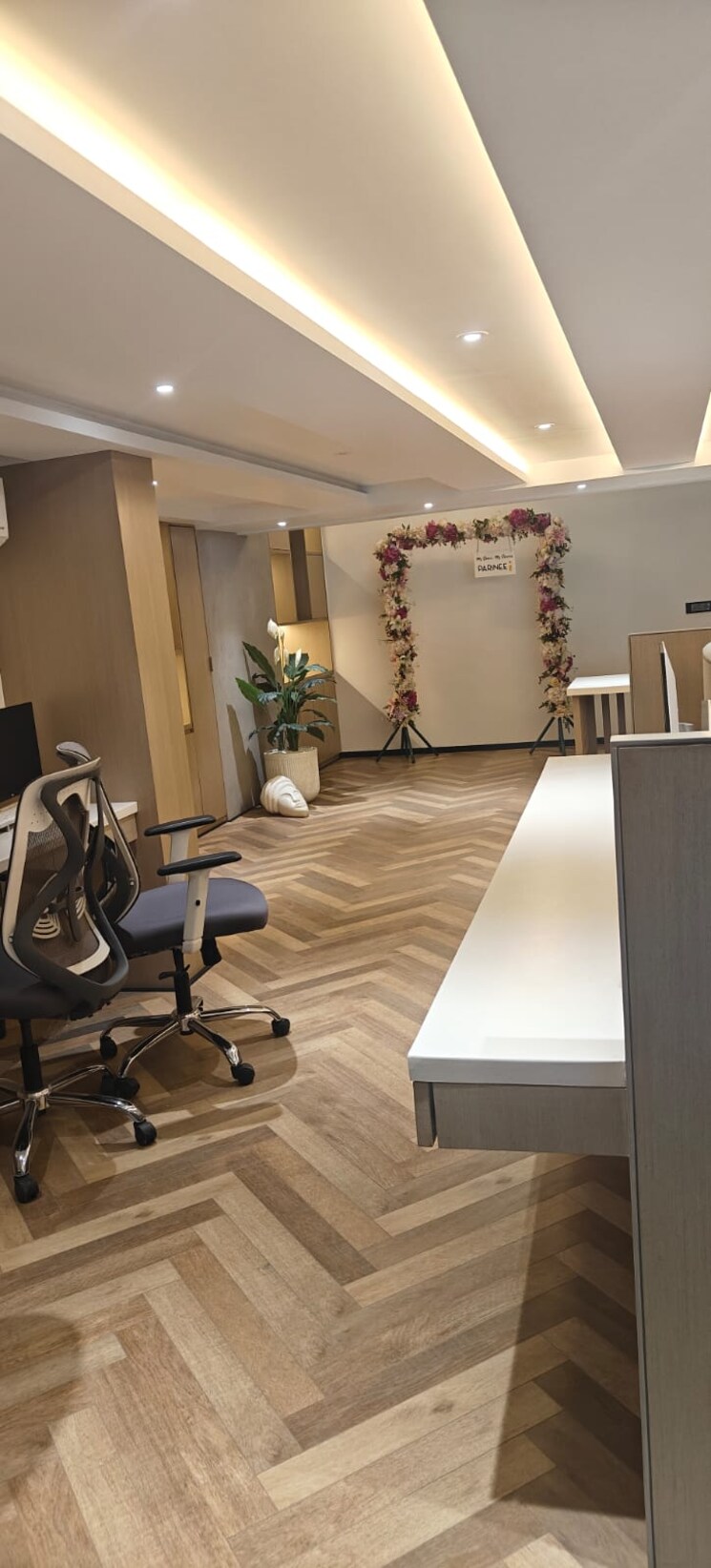 Gym, parinee-i Commercial Office Space 800 Sq.Ft. In Andheri West Mumbai 9115347