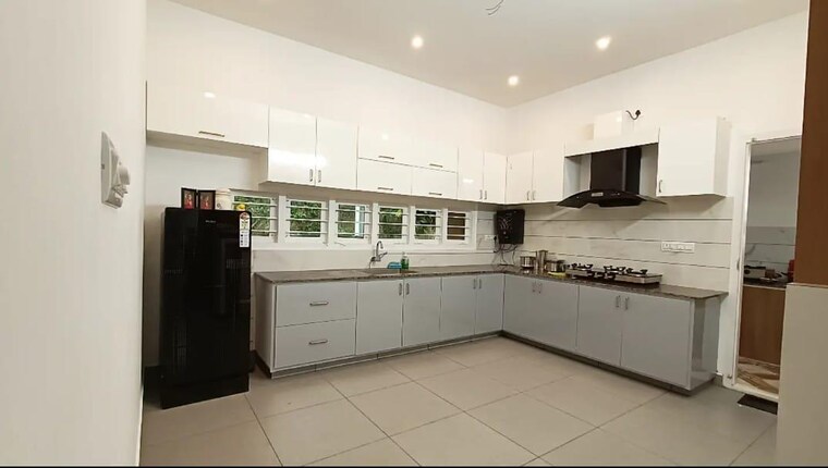 Kitchen, amala nagar 4 Bedroom 3000 Sq.Ft. Independent House In Amala Nagar Thrissur 9115341