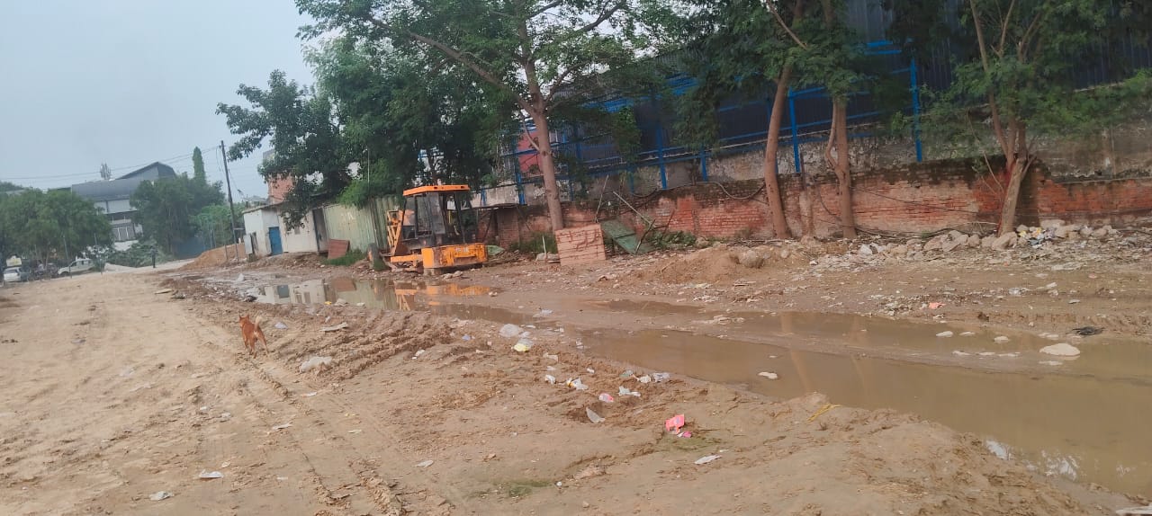 Plot For Sale in Galaxy North Avenue