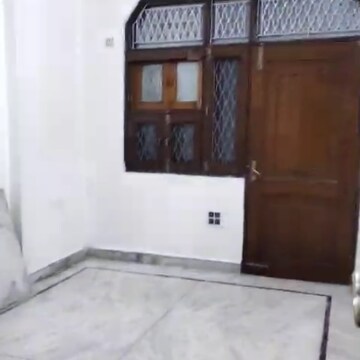 Bathroom in 2 BHK Builder Floor at Rohini Sector 24 – for Rent