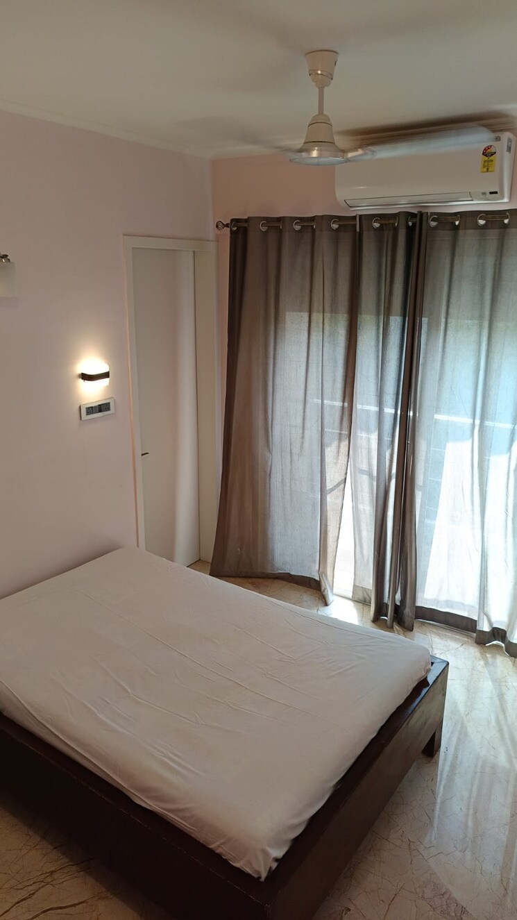 Bedroom, landmark-garden 3.5 Bedroom 1800 Sq.Ft. Apartment In Kalyani Nagar Pune 9115481