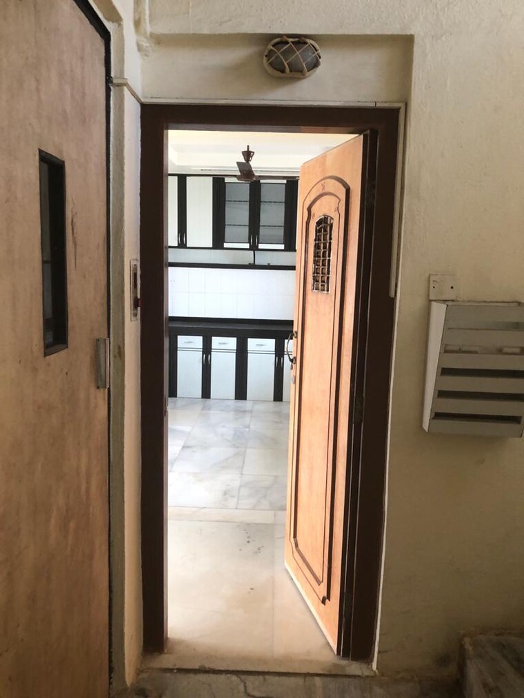 undefined, walkeshwar 3 Bedroom 780 Sq.Ft. Apartment In Walkeshwar Mumbai 9115538