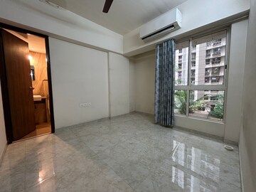 1 BHK Apartment For Rent in Lodha Amara, Kolshet Road
