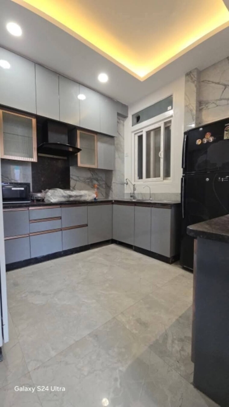 Kitchen, freedom fighters enclave 2 Bedroom 950 Sq.Ft. Apartment In Freedom Fighters Enclave Delhi 9115603