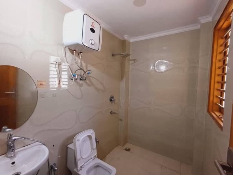 Bathroom, saket 3 Bedroom 1500 Sq.Ft. Apartment In Saket Delhi 9115560