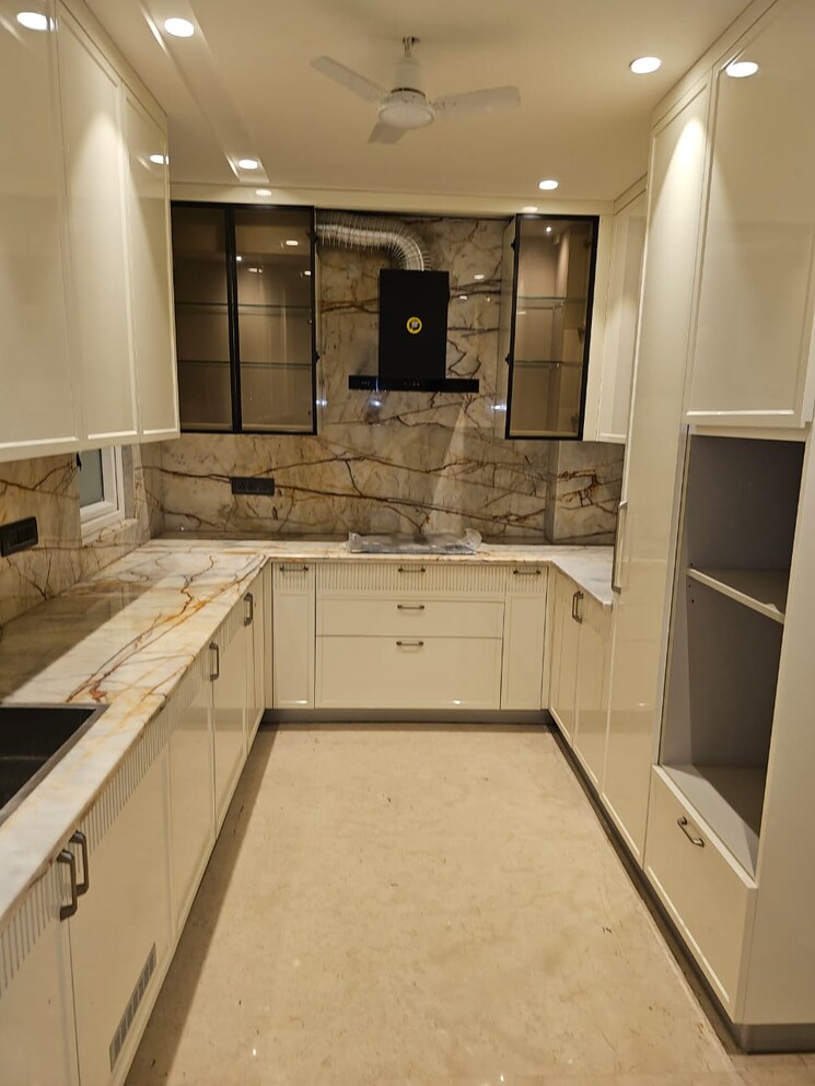 Kitchen, signature-global-park-4-and-5 3 Bedroom 1120 Sq.Ft. Apartment In Sohna Sector 36 Gurgaon 9115556