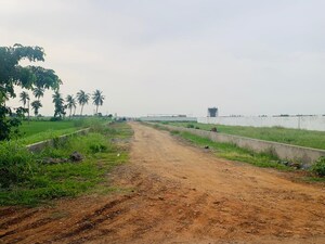  Plot For Sale in Paritala