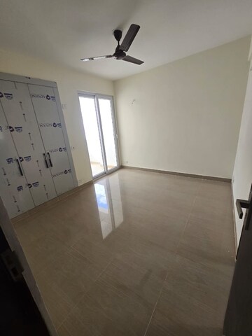 Room in 3 BHK Apartment at Shapoorji Pallonji Joyville Phase 2, Sector 102 – for Rent