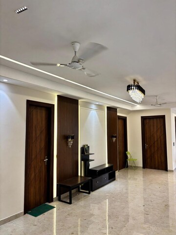 Living Room in 4 BHK Apartment at Aradhya Homes, Sector 67a – for Rent