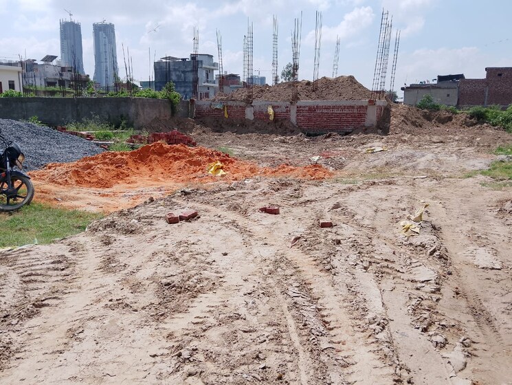 undefined, sector 142  150 Sq.Yd. Plot In Sector 142 Noida 9115644