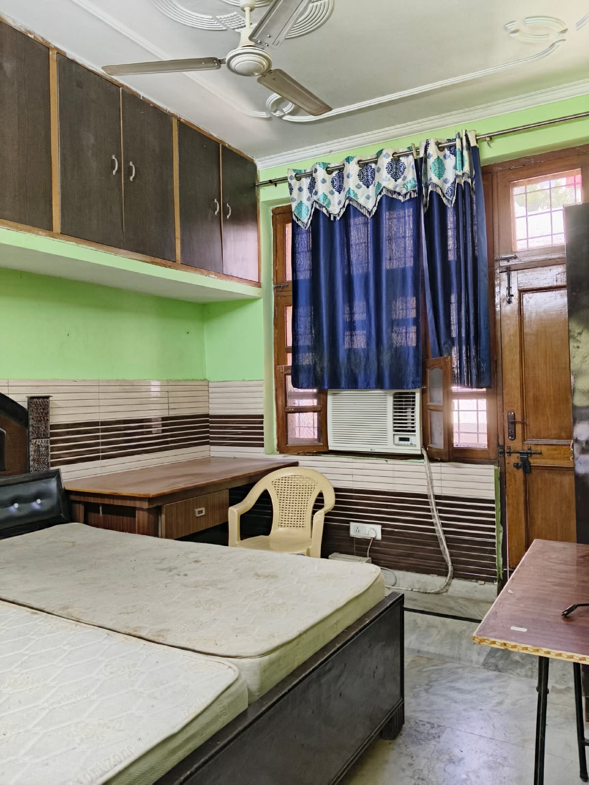 2 BHK Independent House For Rent in Sector 22B