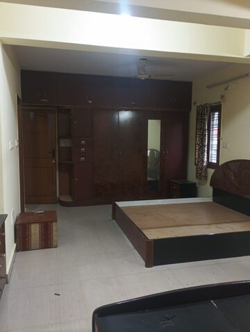 Bedroom in 3 BHK Builder Floor at Shanthi Nagar – for Rent