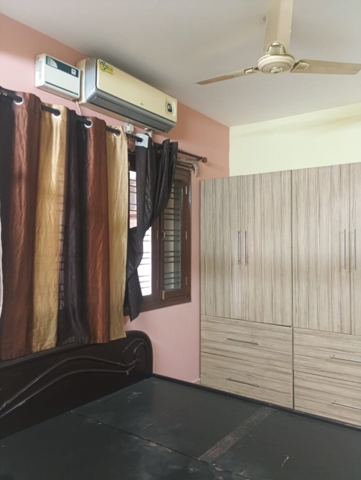 Bedroom, shanthi nagar 3 Bedroom 1500 Sq.Ft. Builder Floor In Shanthi Nagar Bangalore 9115908
