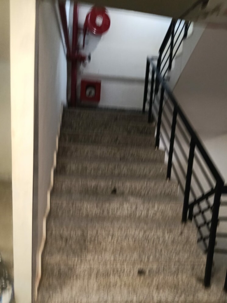 undefined, midpoint-mart Commercial Office Space in IT/SEZ 350 Sq.Ft. In Siddharth Vihar Ghaziabad 9115891