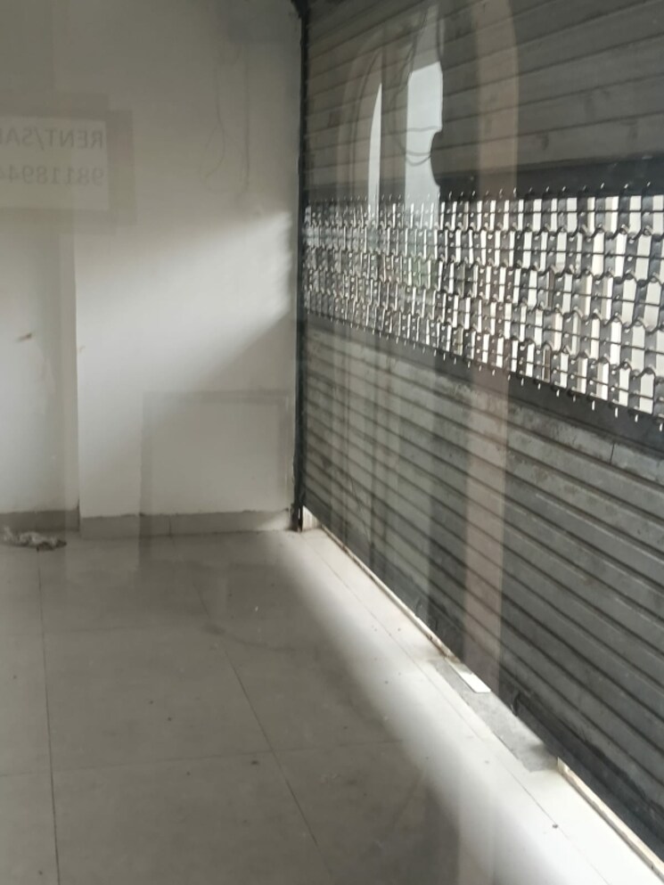 Balcony, jindalsons-opus Commercial Office Space in IT/SEZ 300 Sq.Ft. In Siddharth Vihar Ghaziabad 9115920