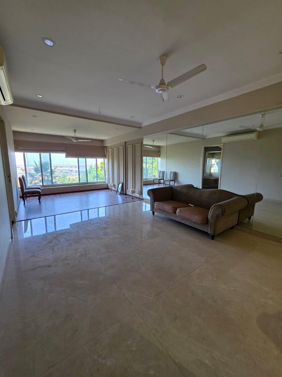 3 BHK + Servant Room 1750 Sq.Ft. Apartment in Sterling Seaface