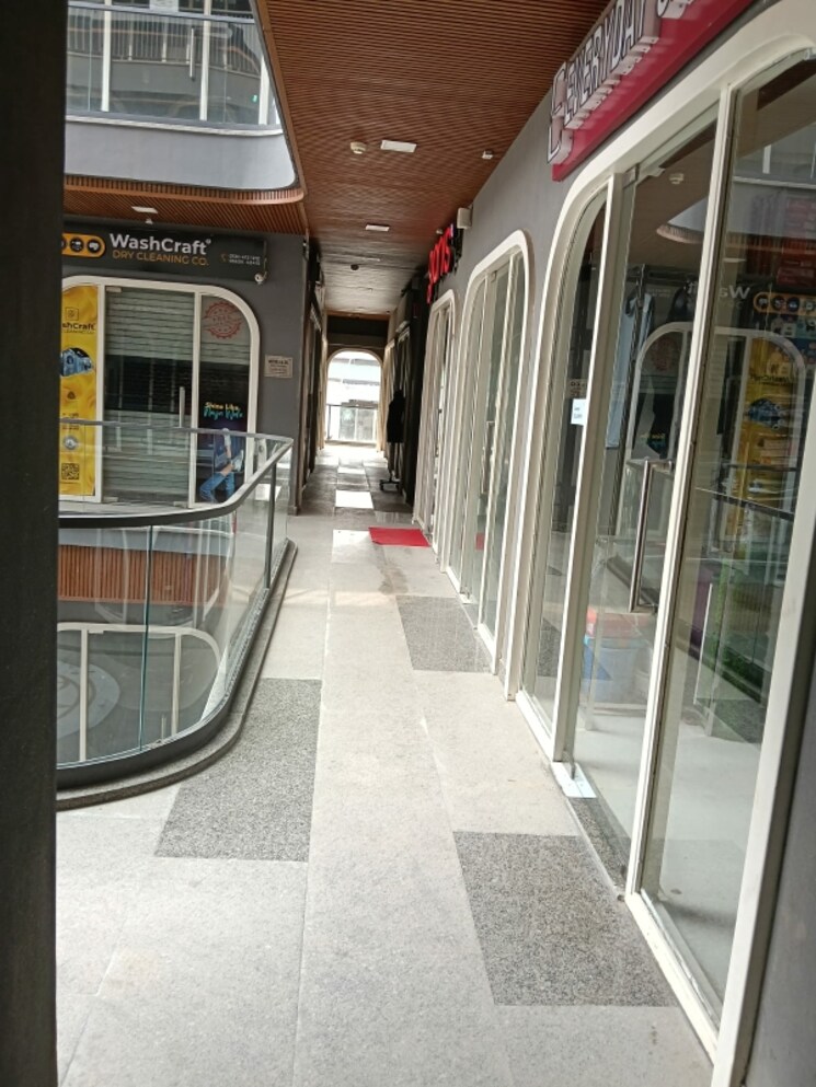 Balcony, jindalsons-opus Commercial Office Space in IT/SEZ 300 Sq.Ft. In Siddharth Vihar Ghaziabad 9115920