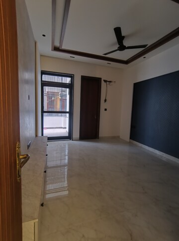 4 BHK Builder Floor For Rent in Green Fields Colony