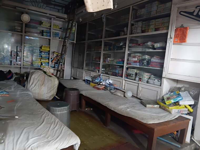 Balcony, ballygunge Commercial Shop 600 Sq.Ft. In Ballygunge Kolkata 9116023