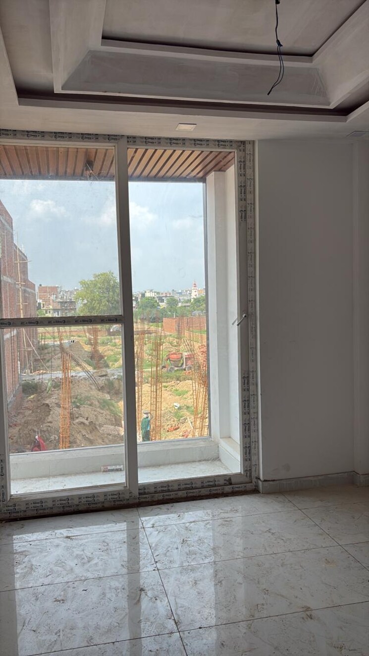 Room, niti khand 3 Bedroom 1200 Sq.Ft. Builder Floor In Niti Khand Ghaziabad 9116075