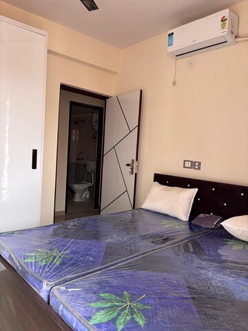 Room in 3 BHK Apartment at ROF Aalayas, Sector 102 – for Sale